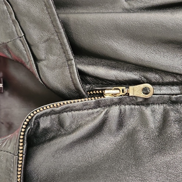 VINTAGE 80s style shoulder pad, belted Tannery West Women's Black Leather Jacket - Picture 5 of 12